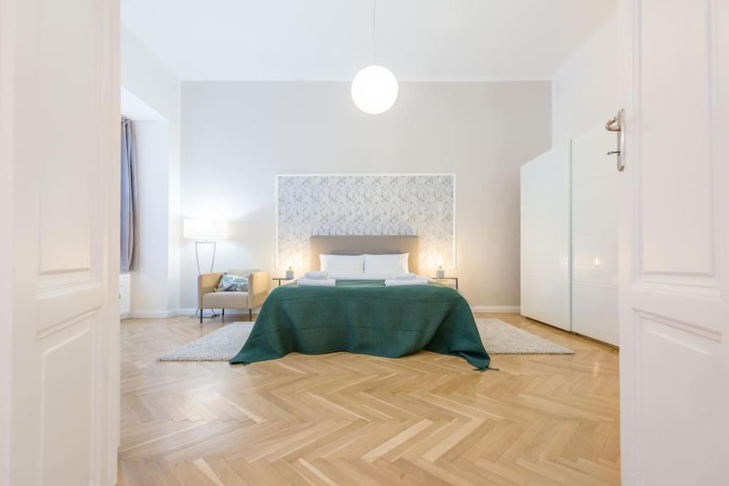 Venus Apartments - King Street I Будапеща Екстериор снимка